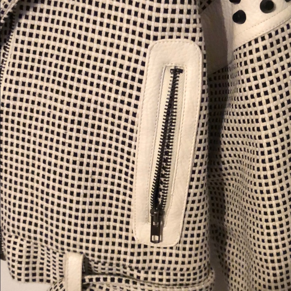 Chic jacket - Picture 6 of 8